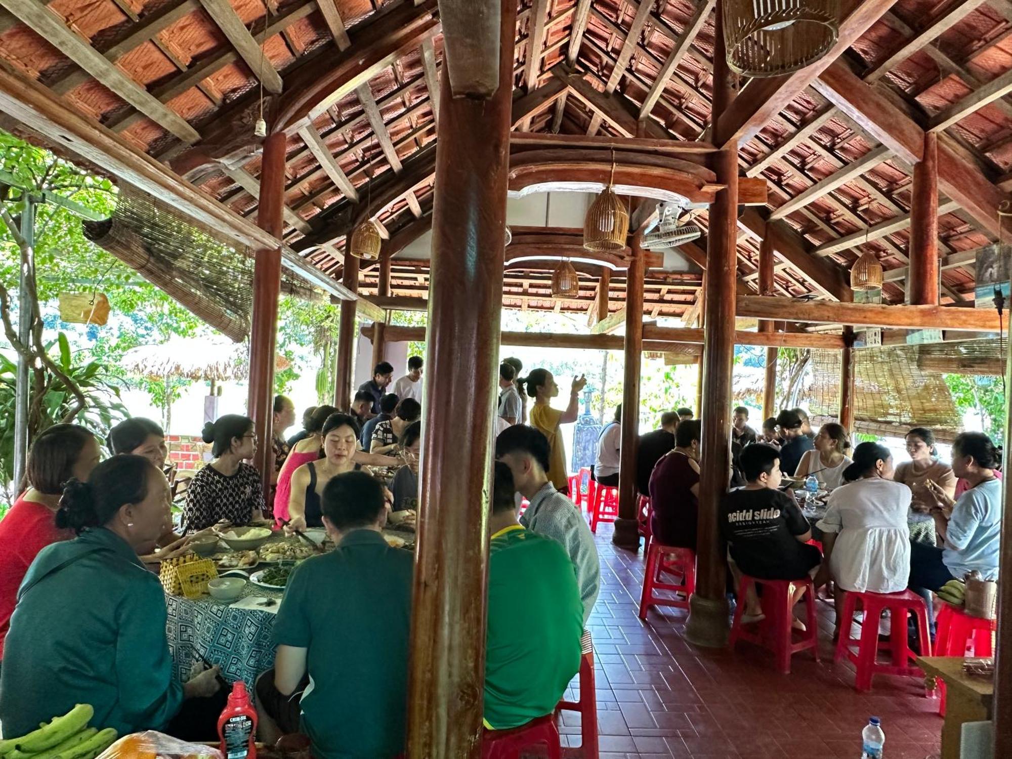 Son River House Phong Nha Exterior foto